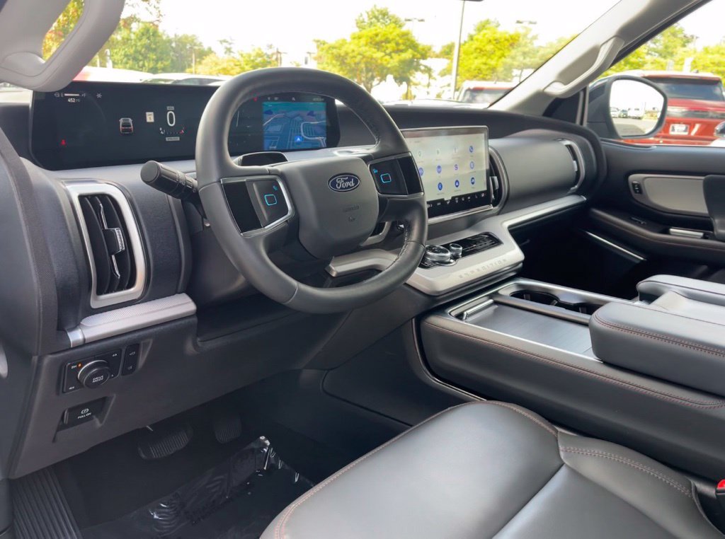 Certified 2025 Ford Expedition Max Active AWD/4WD image 26