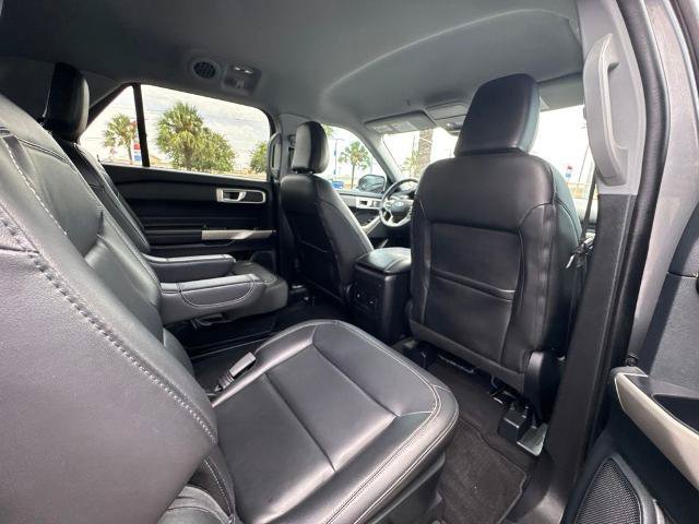 Certified 2023 Ford Explorer XLT w/ Equipment Group 202A RWD image 22