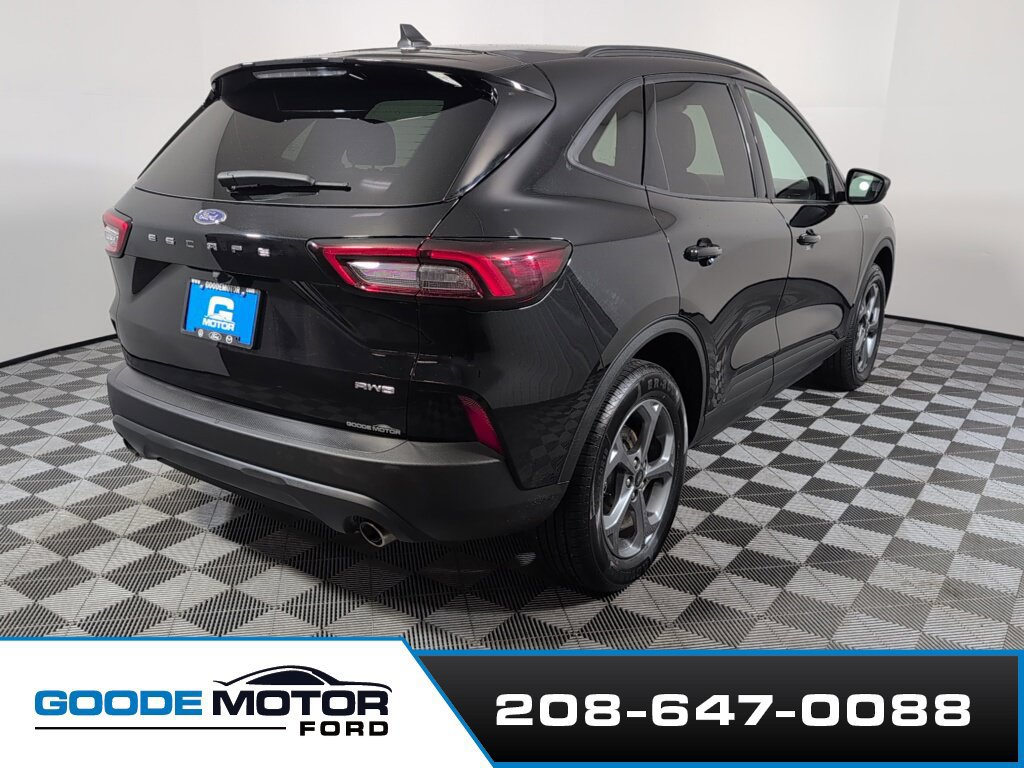 Certified 2025 Ford Escape ST-Line Select AWD/4WD image 7