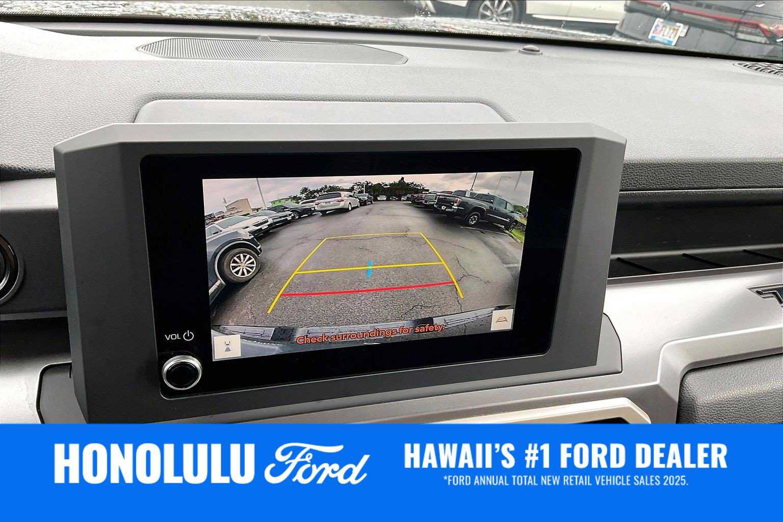 Used 2025 Toyota Tacoma SR5 AWD/4WD image 26