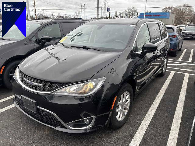 Used 2020 Chrysler Pacifica Touring image 1