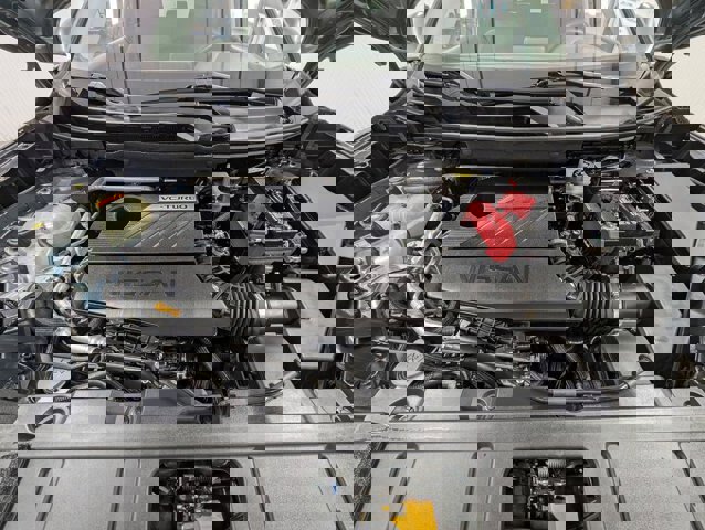 Used 2023 Nissan Rogue SV image 11