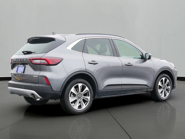 Certified 2024 Ford Escape Platinum image 3