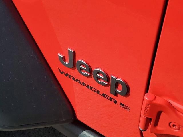 Used 2025 Jeep Wrangler Unlimited Rubicon w/ Convenience Group image 31