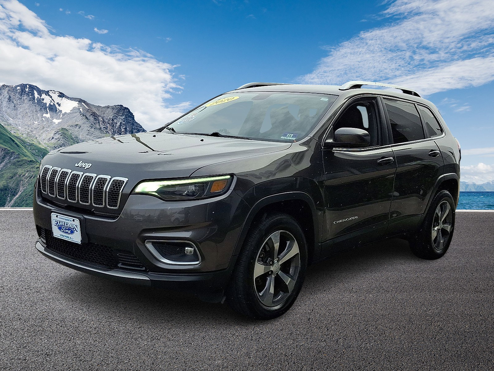 Used 2020 Jeep Cherokee Limited image 3