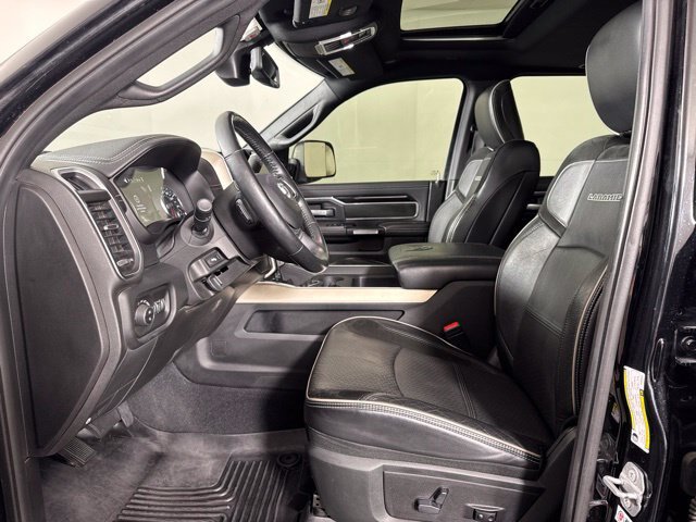 Used 2019 RAM 3500 Laramie AWD/4WD image 11