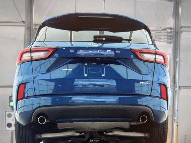 Certified 2023 Ford Escape ST-Line w/ Tech Pack #1 AWD/4WD image 11
