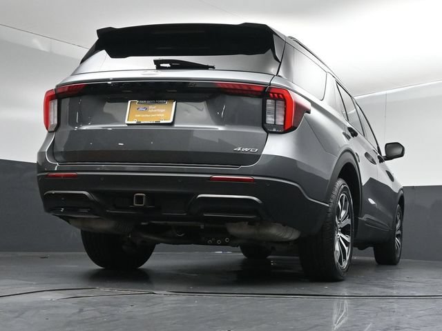 Certified 2025 Ford Explorer ST-Line AWD/4WD image 40