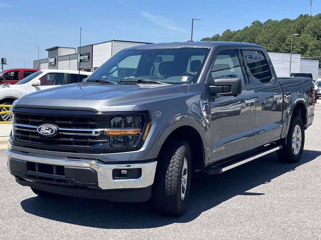 Certified 2024 Ford F150 XLT w/ Mobile Office Package AWD/4WD image 8