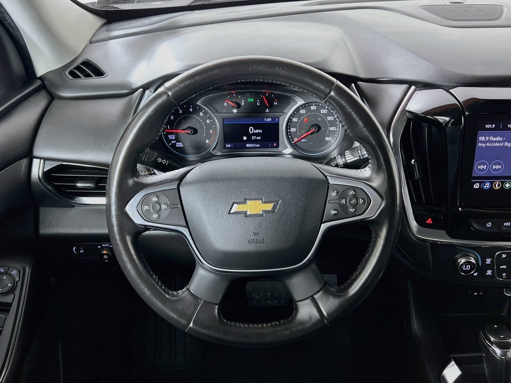 Used 2020 Chevrolet Traverse LT w/ LPO, Blackout Package AWD/4WD image 14