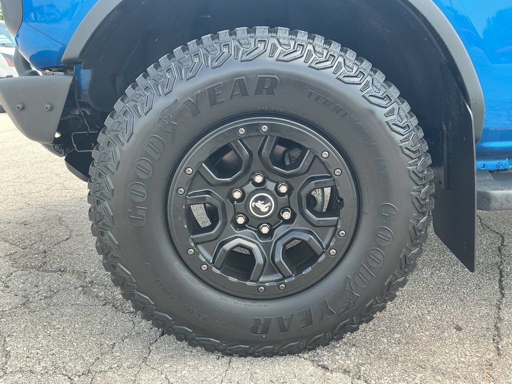 Certified 2022 Ford Bronco Big Bend w/ Sasquatch Package AWD/4WD image 5