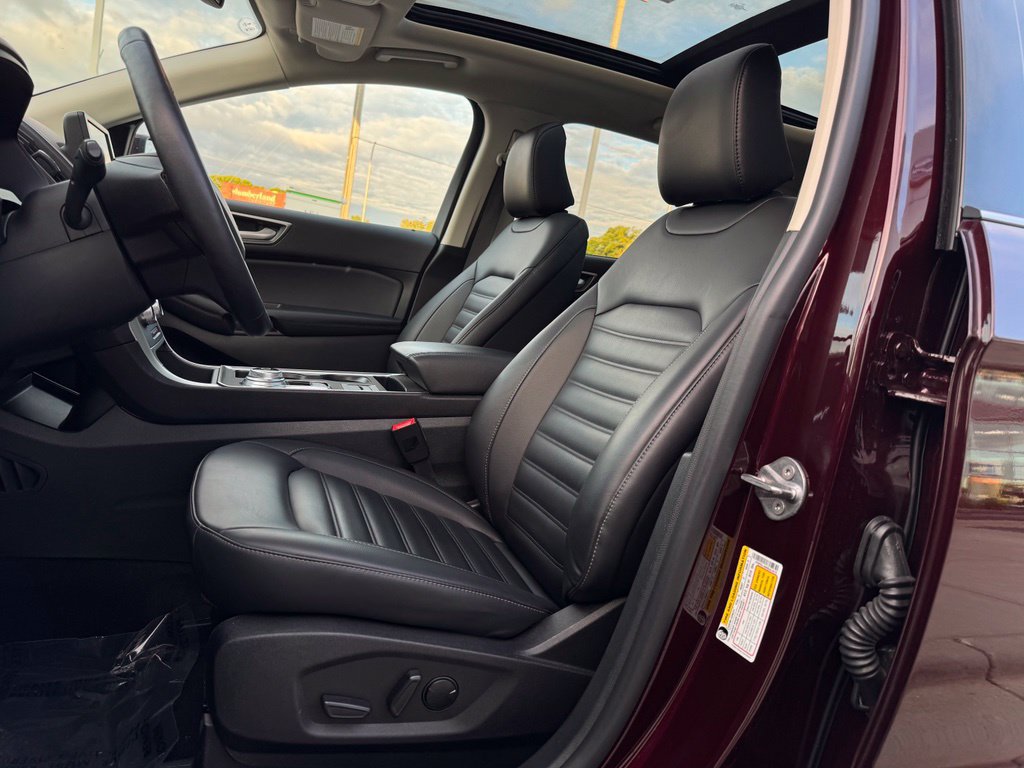 Certified 2024 Ford Edge SEL w/ Convenience Package AWD/4WD image 5