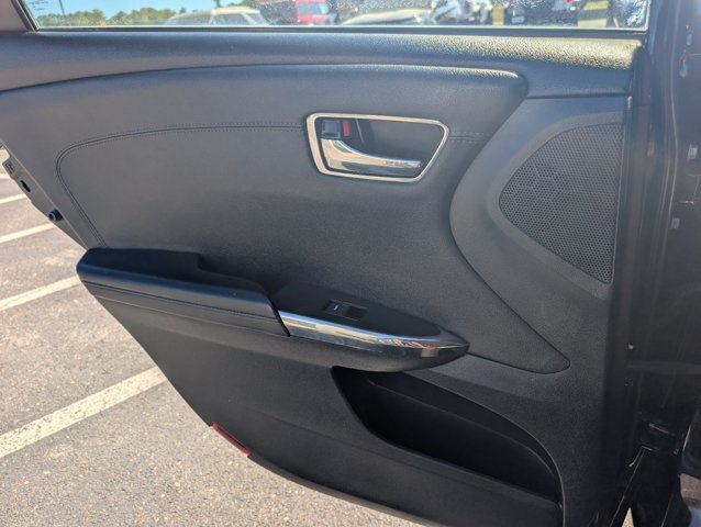 Used 2018 Toyota Avalon Touring FWD image 27