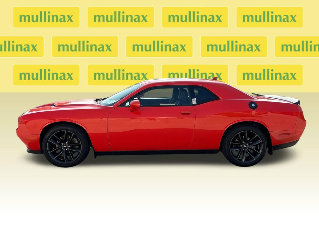 Used 2017 Dodge Challenger SXT Plus RWD image 12