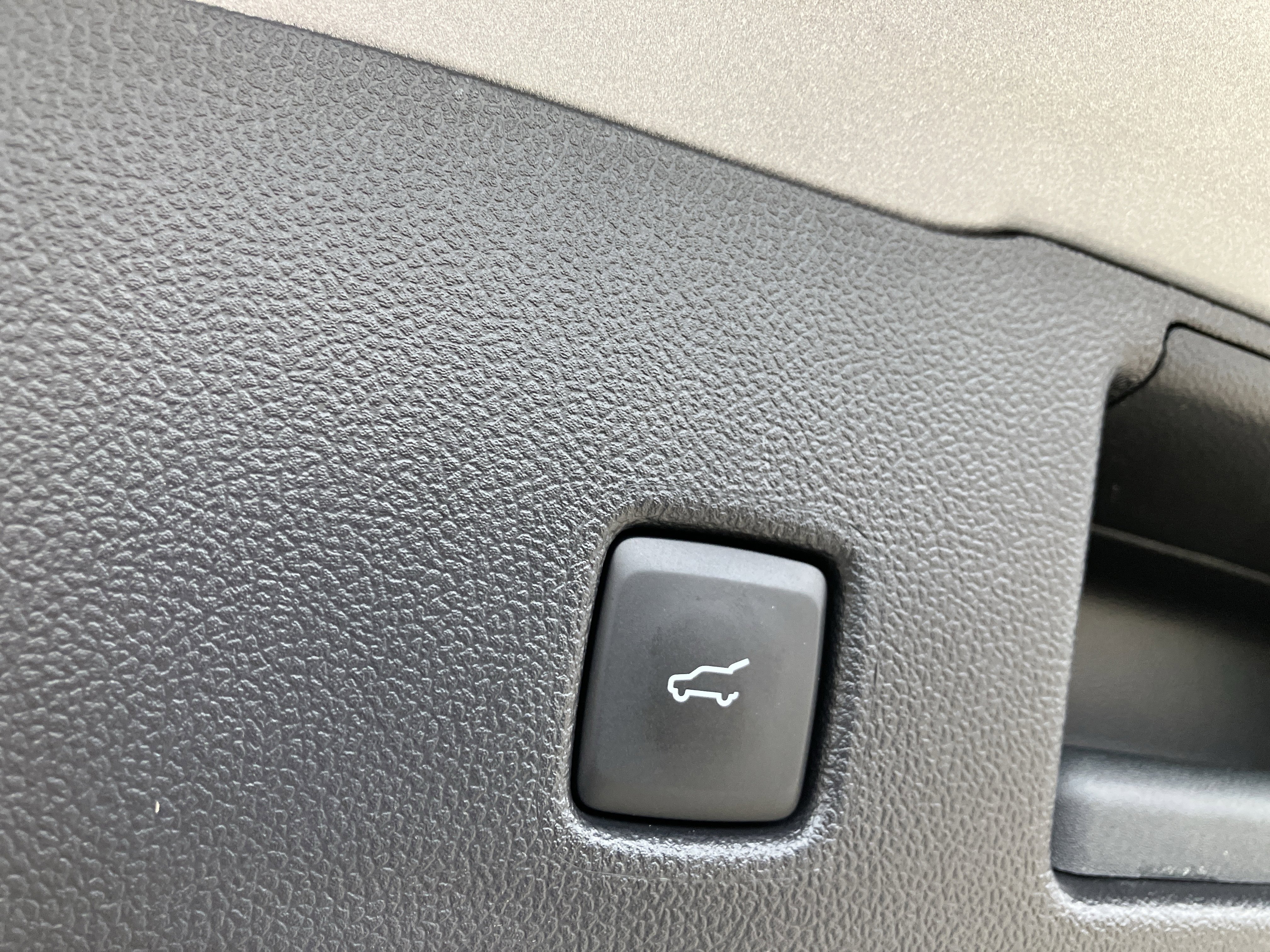 Certified 2023 Ford Escape ST-Line Select w/ Tech Pack #2 image 12