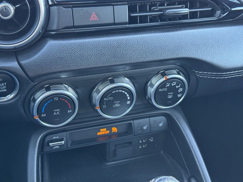 Used 2022 MAZDA MX-5 Miata RF Grand Touring image 12