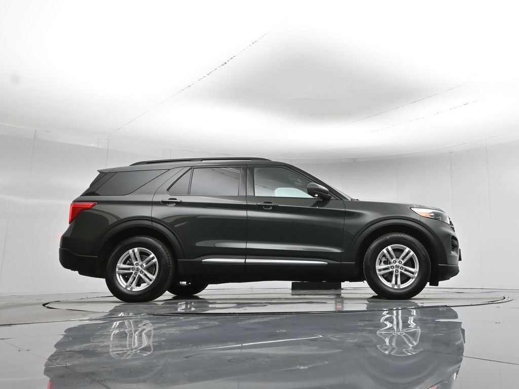 Certified 2022 Ford Explorer XLT image 53