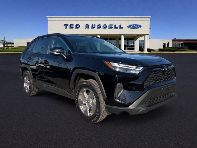Used 2025 Toyota RAV4 XLE FWD image 22