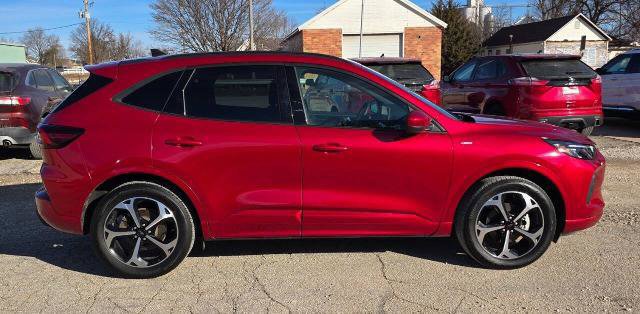 Certified 2025 Ford Escape ST-Line Elite image 6