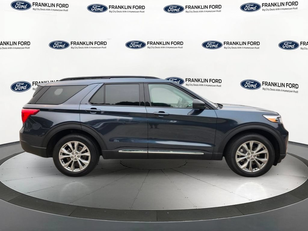 Certified 2023 Ford Explorer XLT w/ Equipment Group 202A AWD/4WD image 6