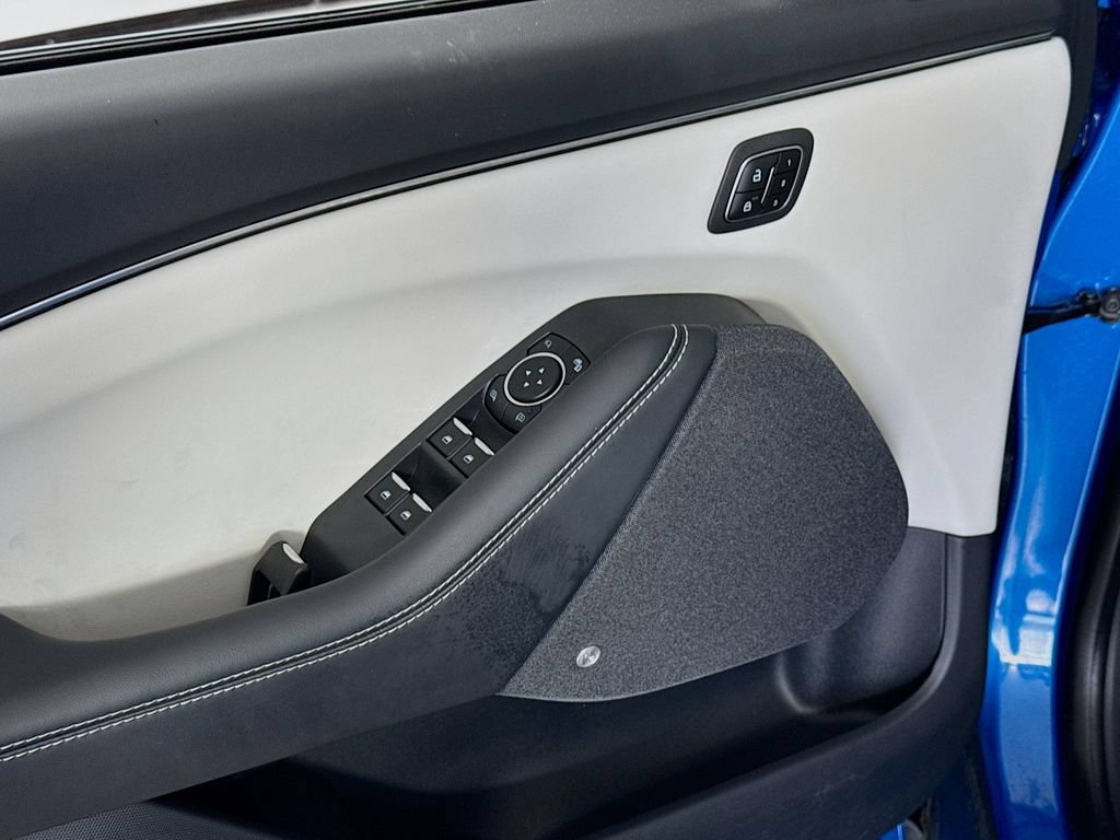 Certified 2025 Ford Mustang Mach-E Premium RWD image 21