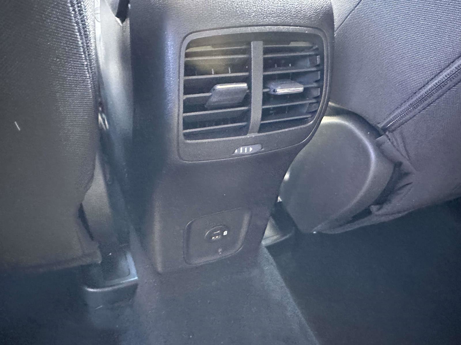 Certified 2022 Ford Escape SE w/ Cold Weather Package image 11