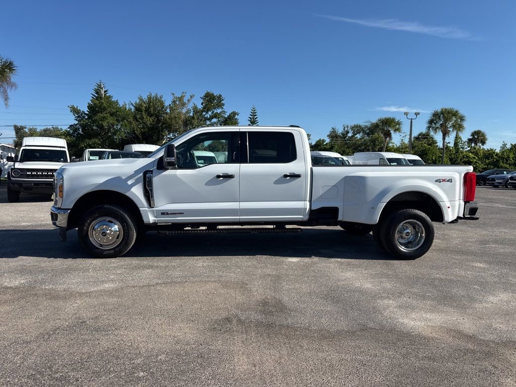 Certified 2024 Ford F350 XLT image 4