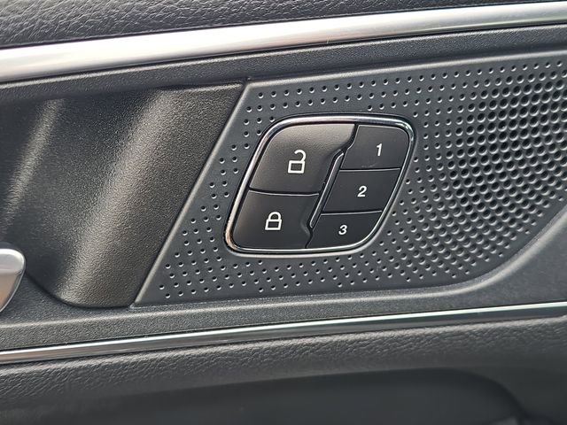 Certified 2023 Ford Edge ST image 11