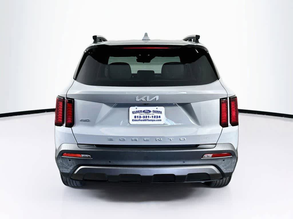Used 2022 Kia Sorento S AWD/4WD image 5