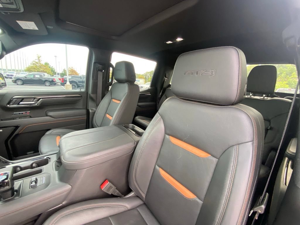 Used 2025 GMC Sierra 1500 AT4 w/ AT4 Premium Package AWD/4WD image 22