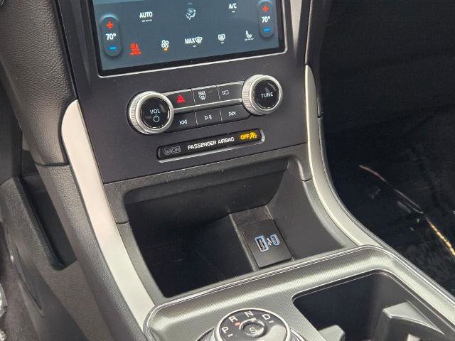 Certified 2024 Ford Edge ST-Line w/ Class II Trailer Tow Package image 29