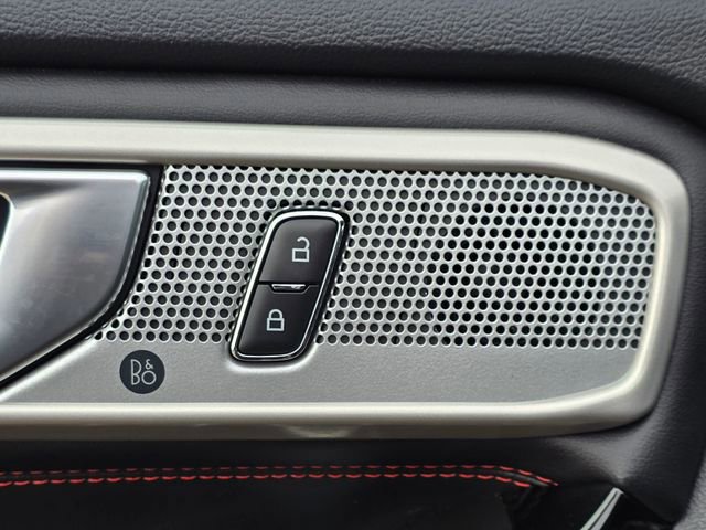 Certified 2023 Ford Explorer ST-Line image 12