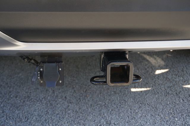 Certified 2022 Ford Explorer XLT w/ Equipment Group 202A image 17