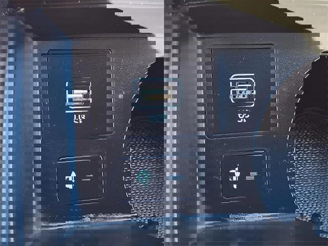 Used 2023 Hyundai Santa Fe SEL image 18