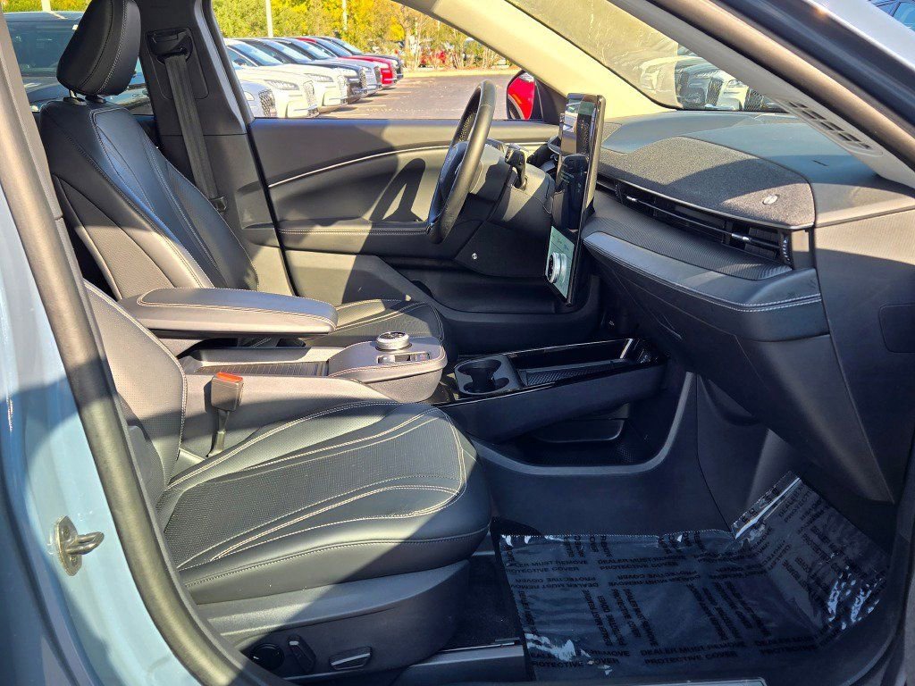 Certified 2023 Ford Mustang Mach-E Premium image 8