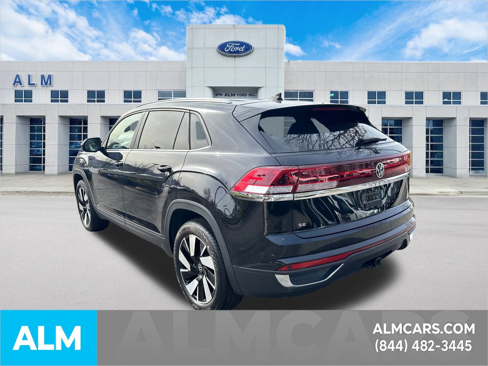 Used 2025 Volkswagen Atlas Cross Sport SE image 8