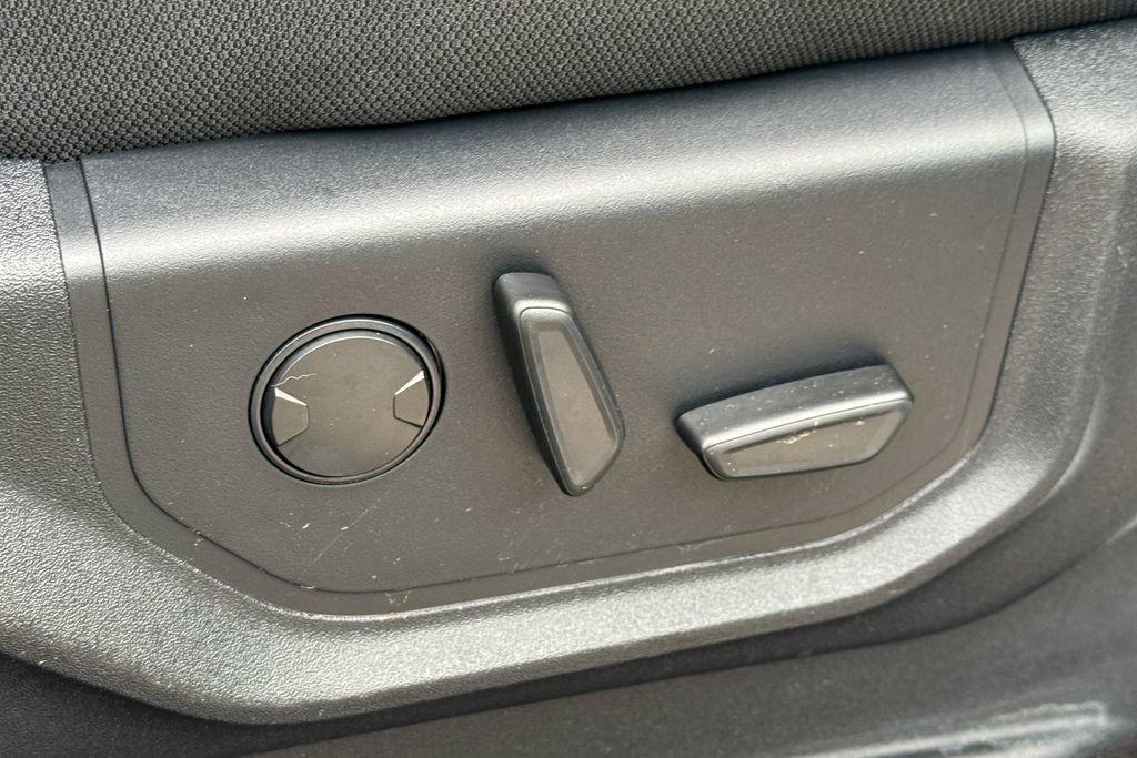 Certified 2019 Ford F150 XLT w/ Equipment Group 302A Luxury image 18