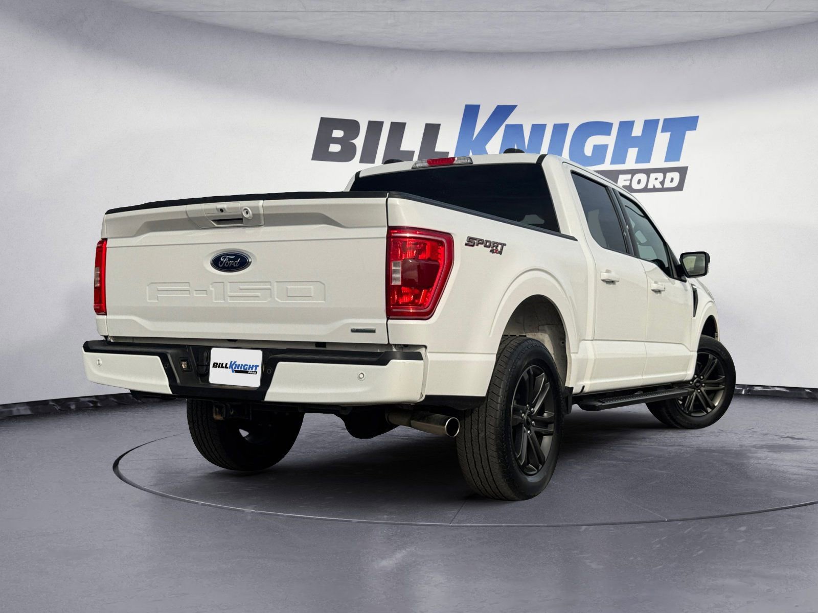 Certified 2022 Ford F150 XLT w/ Equipment Group 302A High image 5