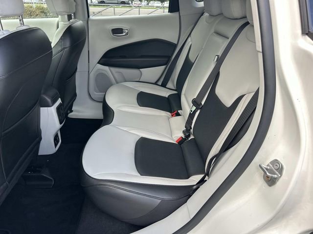 Used 2020 Jeep Compass Limited AWD/4WD image 21