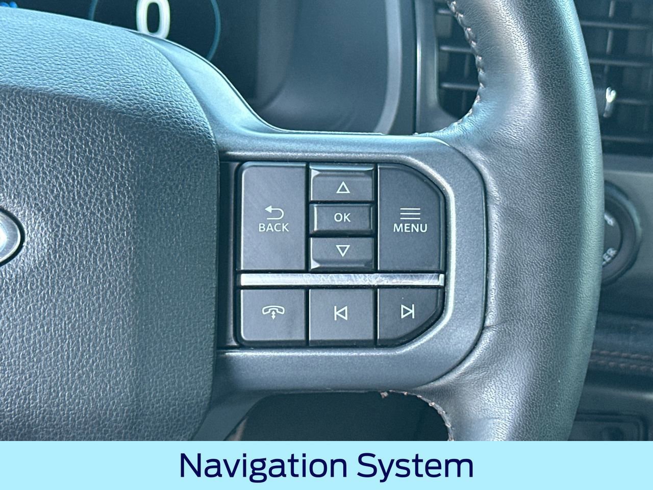 Certified 2023 Ford F150 Lightning Lariat w/ Equipment Group 511A High image 28