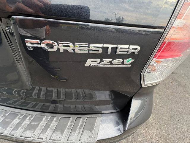 Used 2017 Subaru Forester 2.5i Premium AWD/4WD image 9