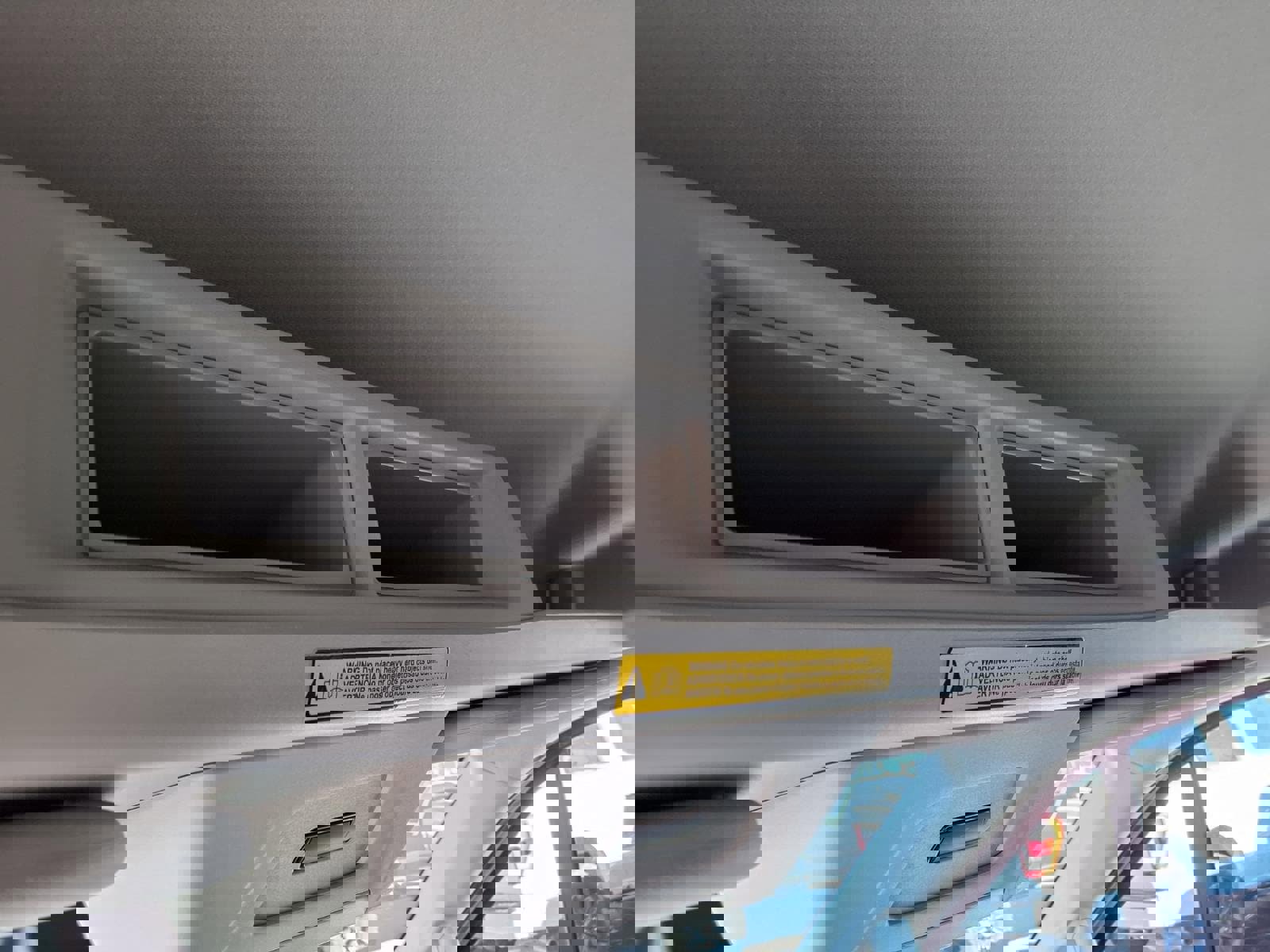 Certified 2022 Ford E-Transit Base image 18