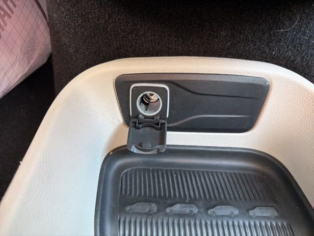 Used 2023 Chrysler Pacifica Touring-L image 16