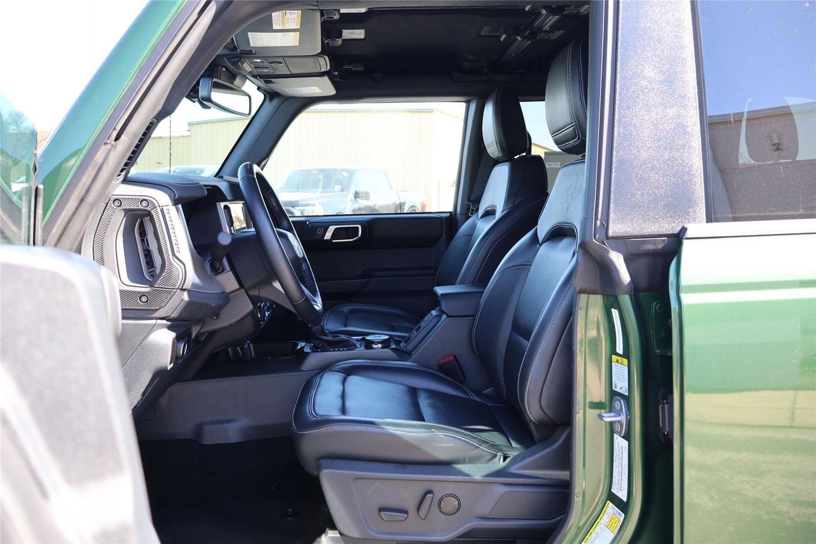 Certified 2025 Ford Bronco Outer Banks AWD/4WD image 13