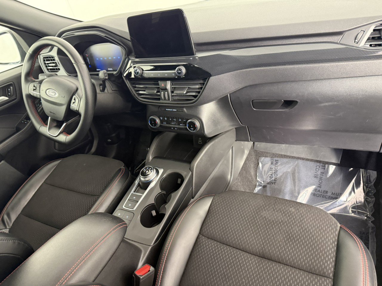 Certified 2025 Ford Escape ST-Line FWD image 11