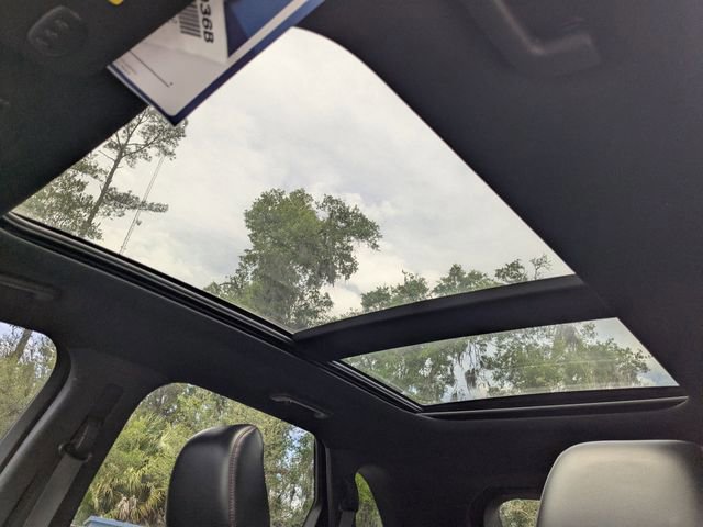 Certified 2021 Ford Edge ST-Line image 19