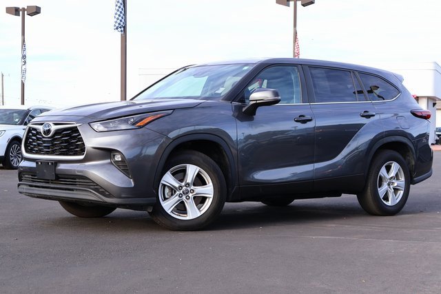 Used 2024 Toyota Highlander LE image 15