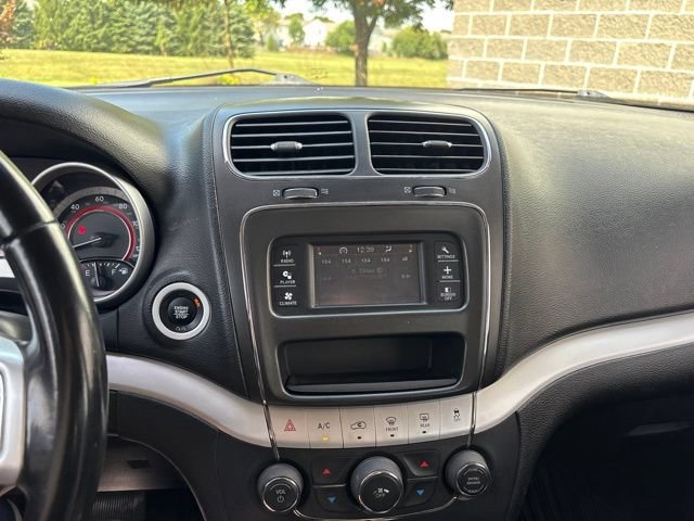 Used 2020 Dodge Journey SE w/ SE Popular Equipment Group FWD image 23