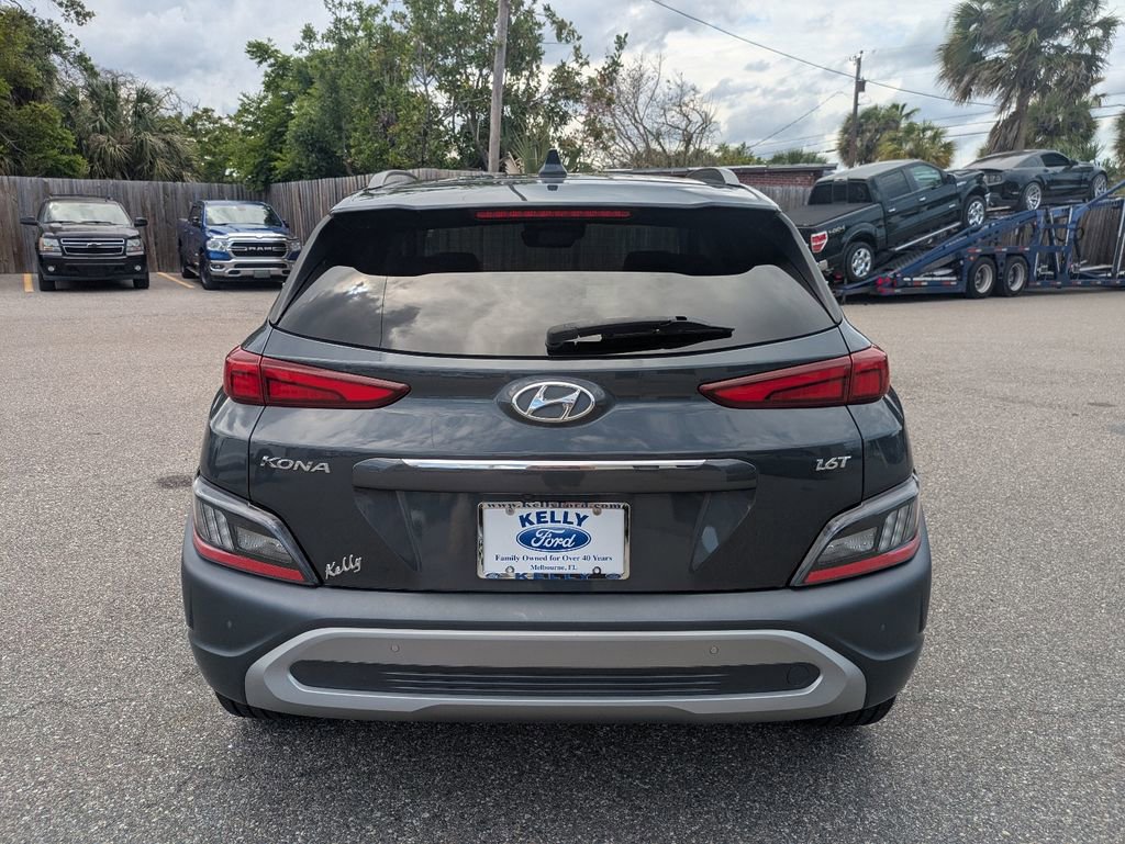 Used 2022 Hyundai Kona Limited w/ Cargo Package FWD image 5