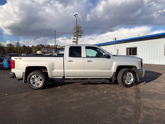 Used 2018 Chevrolet Silverado 1500 LT w/ All Star Edition AWD/4WD image 10